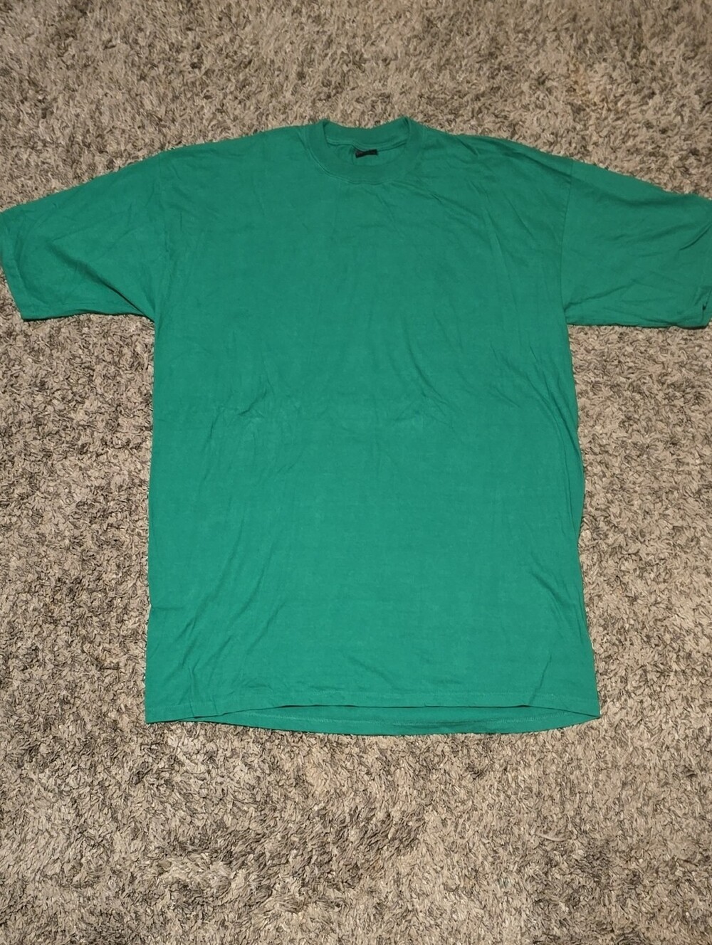 Men's Solid Green Crew Neck T-Shirt